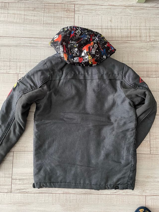 Cazadora Desigual con capucha