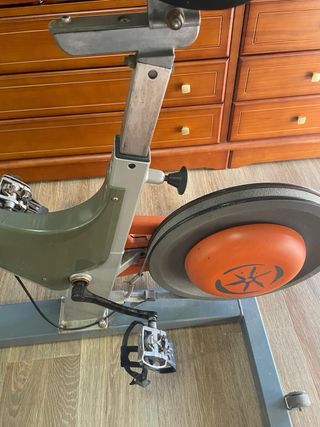 Bicicleta Estática Keiser