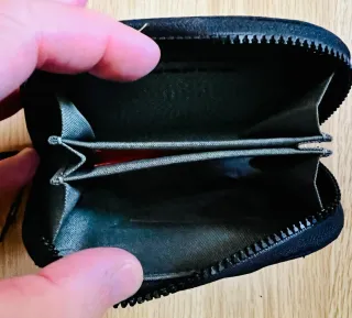 Monedero Alpaka Hub Zip Pocket Negro