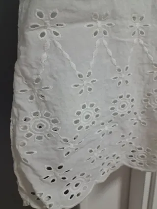 Blusa blanca bordada talla XL