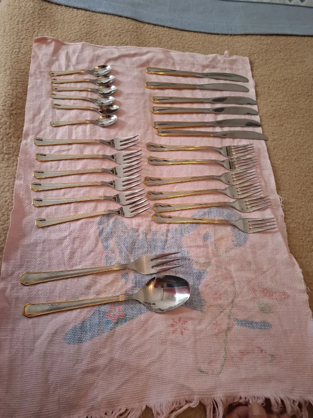 Juego 26 piezas cubiertos inoxidable Hec. m Italy