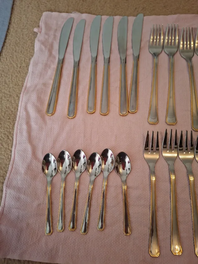 Juego 26 piezas cubiertos inoxidable Hec. m Italy