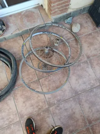 Pack piezas bici clásica: Cuadro, horquilla, rueda