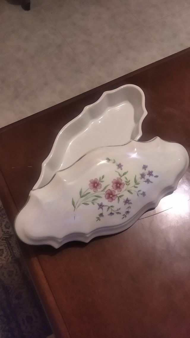 Portagioie siciliano antico in porcellana