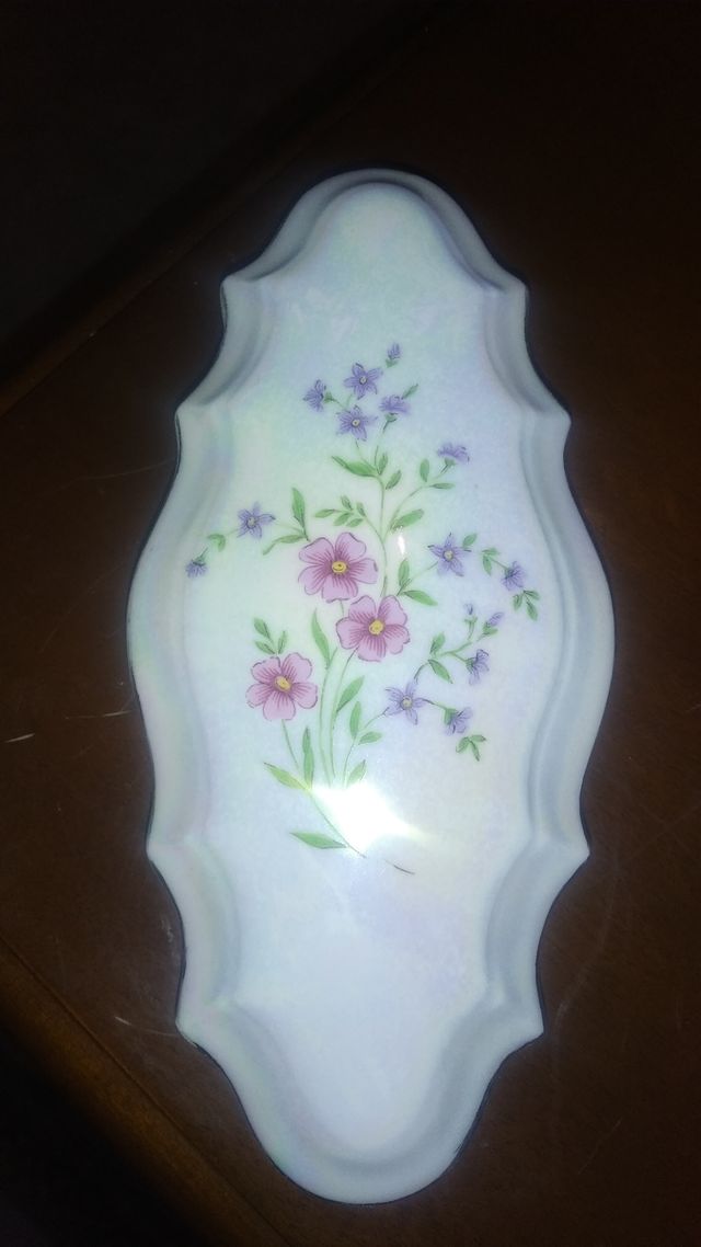 Portagioie siciliano antico in porcellana