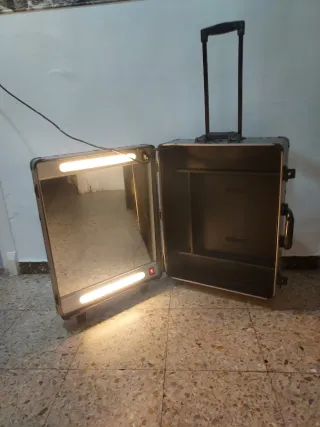 Maletín maquillaje con espejo y luces