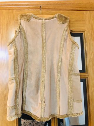 Chaleco de ante con borreguito