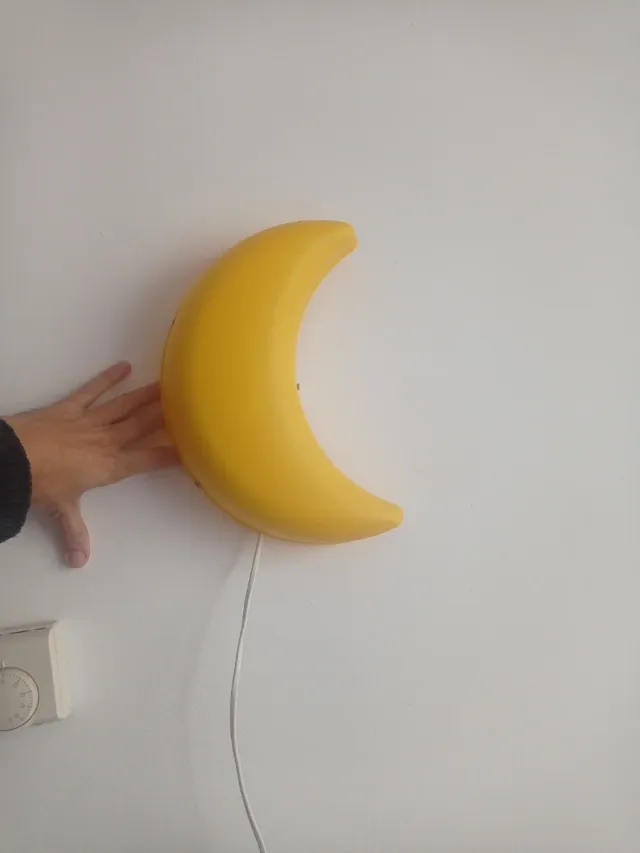Lámpara Luna Amarilla Plástico