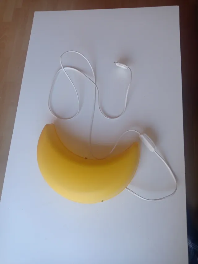 Lámpara Luna Amarilla Plástico