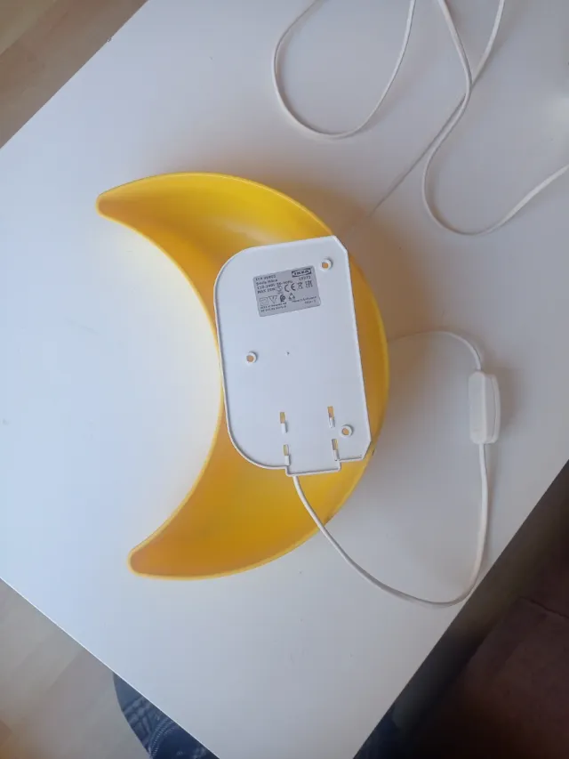 Lámpara Luna Amarilla Plástico