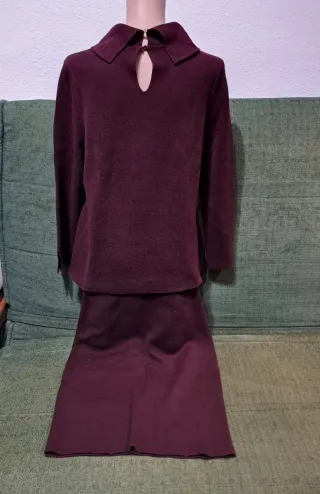 Conjunto mujer jersey cuello alto y falda color