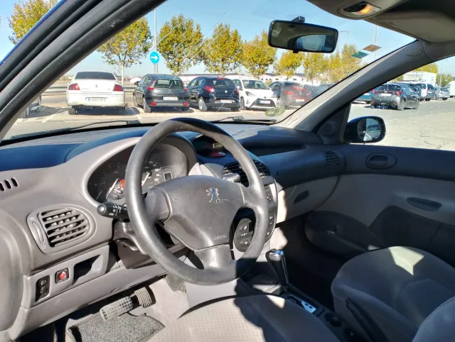 Peugeot 206 2004