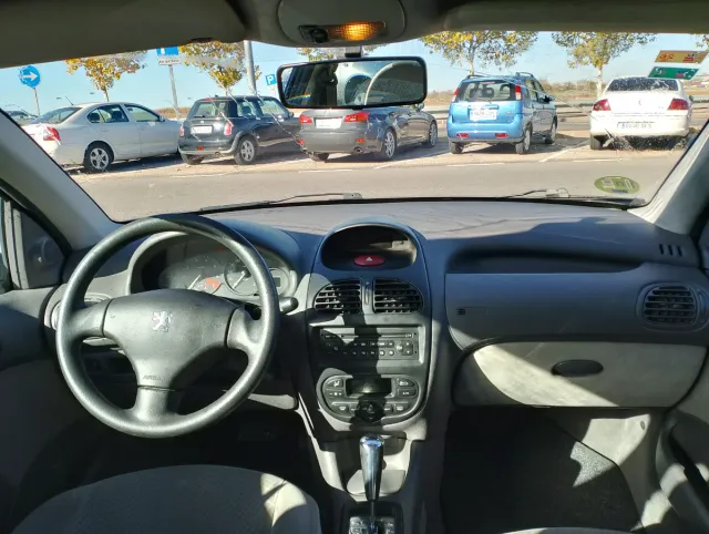 Peugeot 206 2004