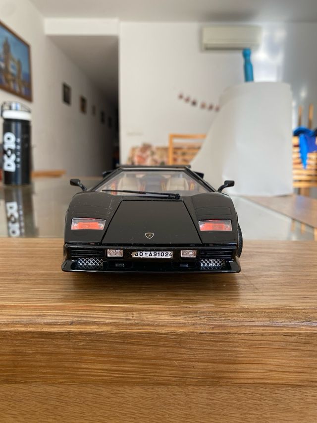 Lamborghini Countach 1/18 Negro