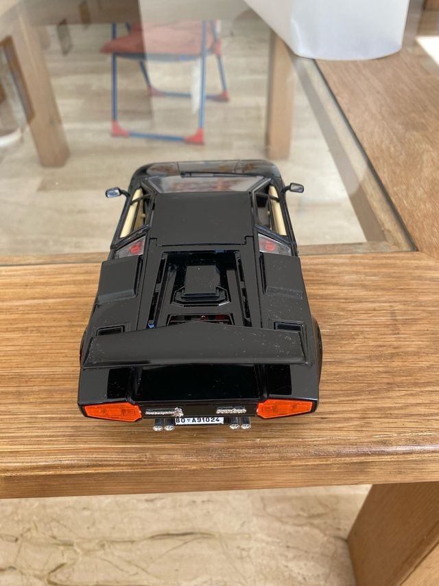 Lamborghini Countach 1/18 Negro