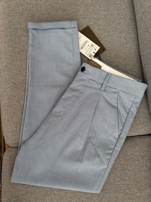 Pantalón de vestir hombre. Marca Zara Talla 38
