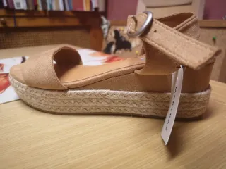 Sandalias nuevas Ante Esparto color canela Talla38