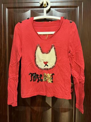 Maglietta rossa con gatto e paillettes