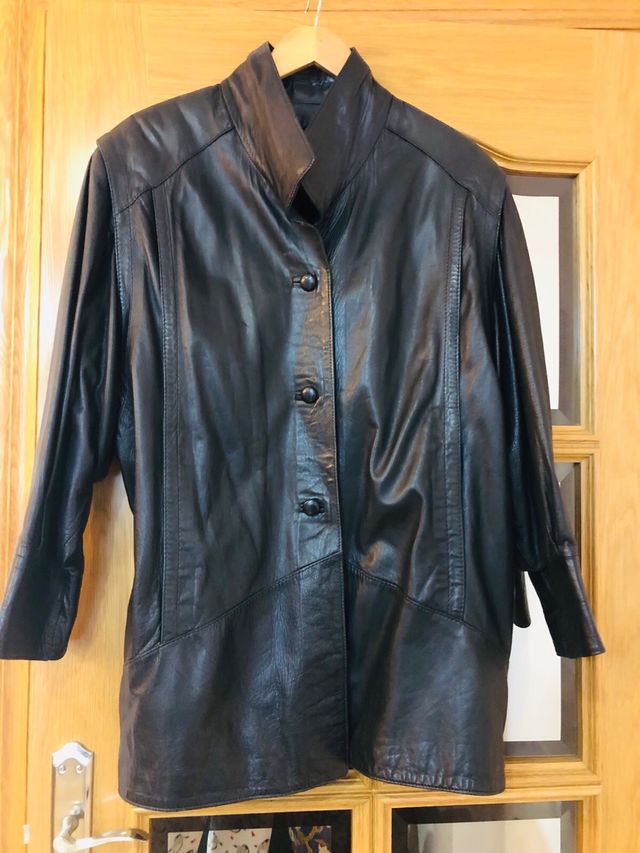 Chaquetón de Piel Negro
