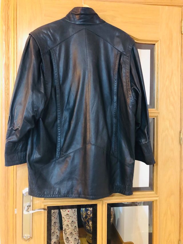 Chaquetón de Piel Negro