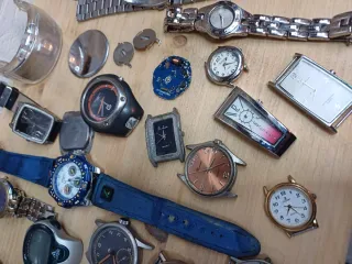 LOTE RELOJES PARA PIEZAS