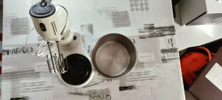 Amasadora Russell Hobbs Blanca