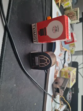 Sacapuntas Radio Antiguo Play Me