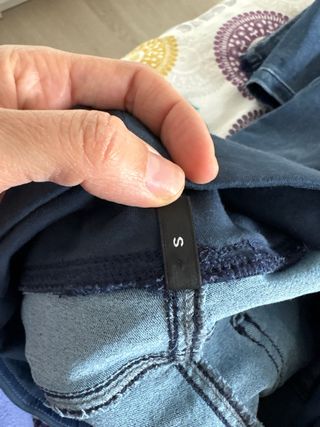 Pantalón premamá Calzedonia azul