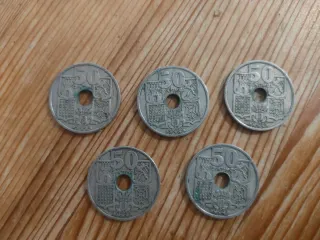 5 Monedas 50 CTS flechas invertidas