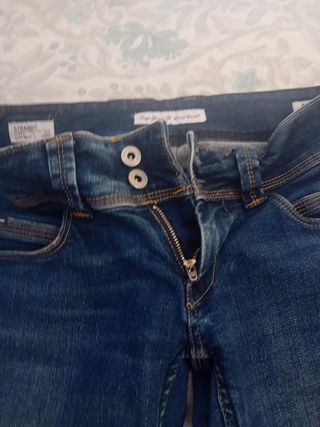 Vaqueros Pepe jeans,hacen un trasero de escándalo.
