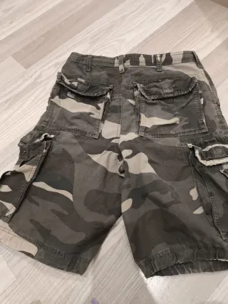 Pantalón corto camuflaje militar