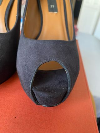Zapatos Mango Piel Tacón Negro Peep Toe.