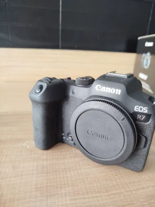 Canon EOS R7 Cámara Mirrorless