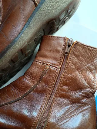 Botines de piel marrones