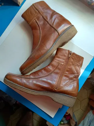 Botines de piel marrones