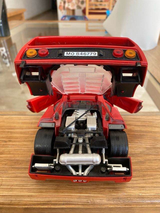 Ferrari F40 Escala 1:18