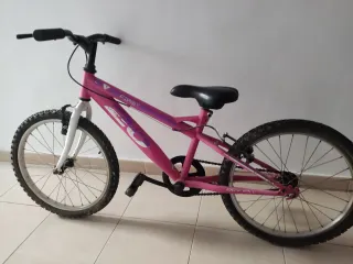 Bicicleta infantil rosa