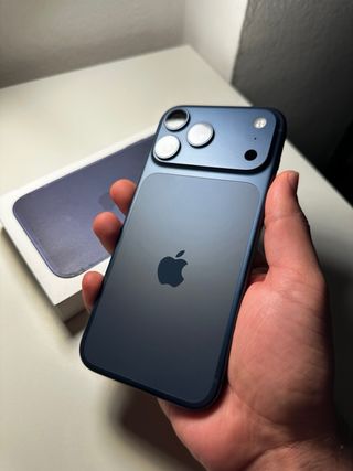 iPhone 17 Pro Max eSIM