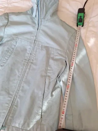 Cazadora de cuero azul vintage