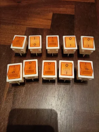 Interruptor Basculante Luz Naranja