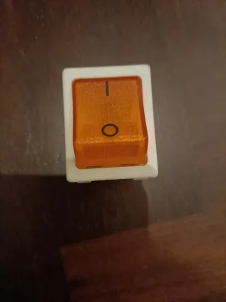 Interruptor Basculante Luz Naranja