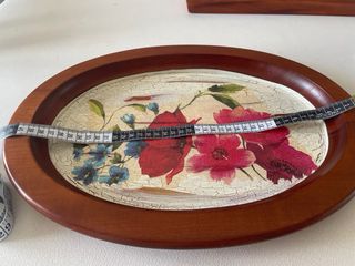 Vassoio ovale decorato con fiori