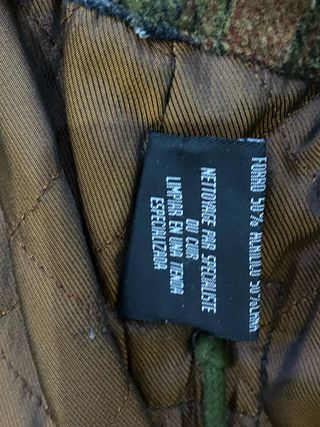 Abrigo de hombre marrón y multicolor