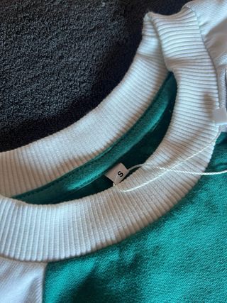 Sudadera Aire Retro Verde y Blanca