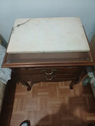 Comodino in legno e marmo