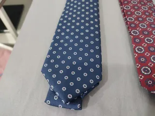 Corbatas nuevas a estrenar – colores modernos