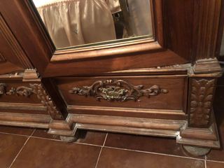 Armario de madera dormitorio