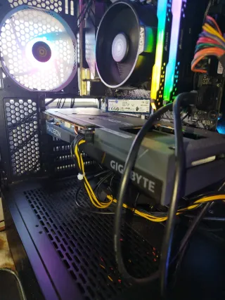 Tarjeta Gráfica Gigabyte AMD Radeon RX 6600