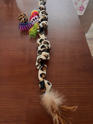 Set di giocattoli per gatti con molle, palla e tiragraffi leopardo