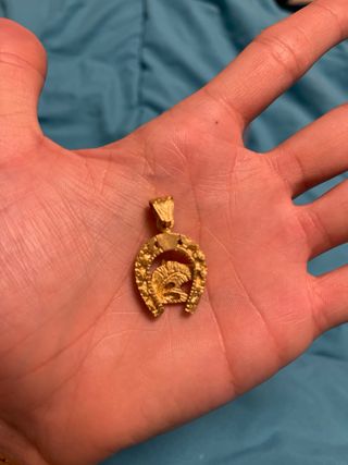 Colgante Oro 18k Herradura y Caballo.